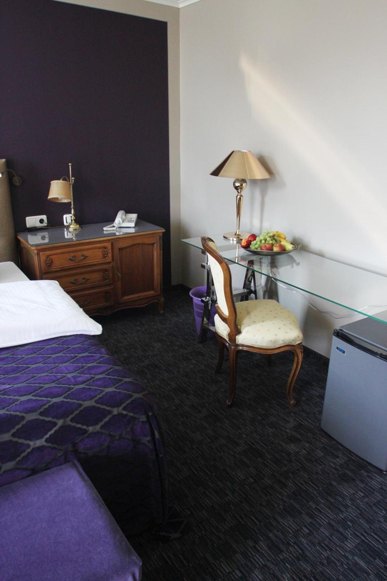 Hotel Schmuckkaestchen Милтенберг Стая снимка