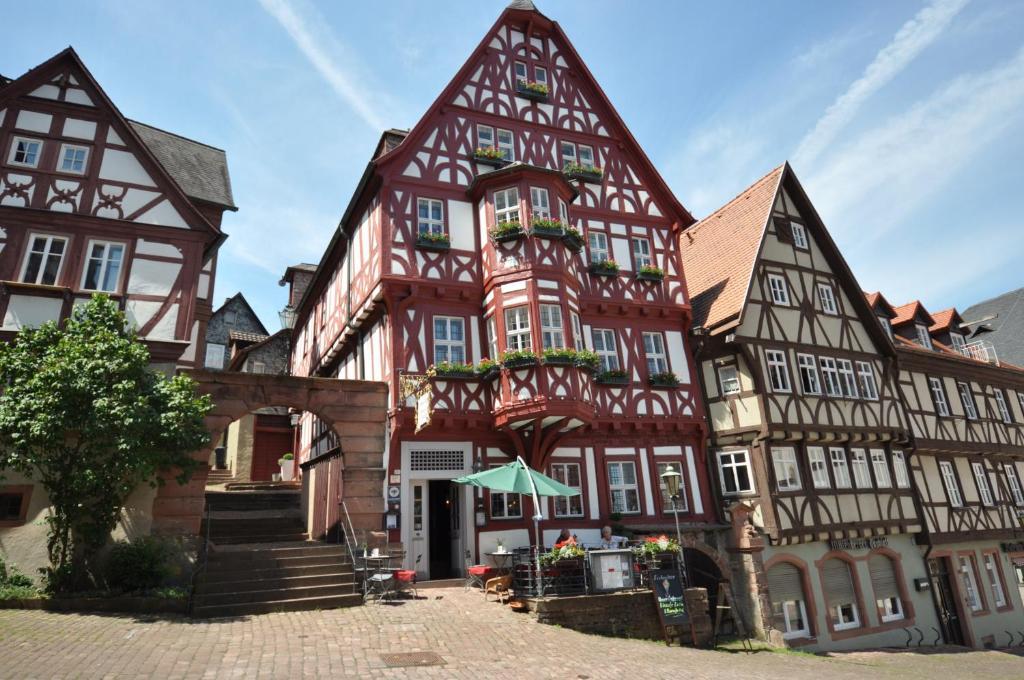 Hotel Schmuckkaestchen Милтенберг Екстериор снимка